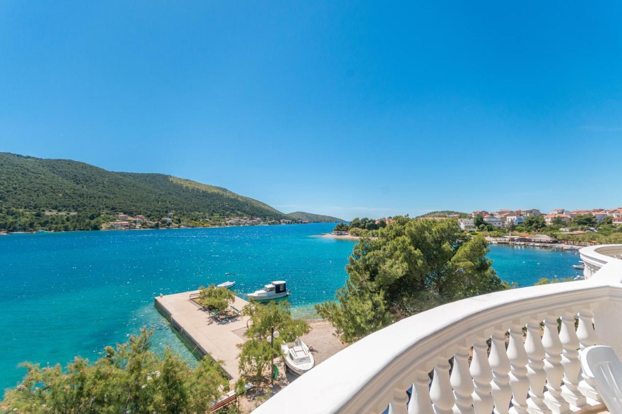 Apartmani Bonaca - 10M To The Sea Grebastica Exterior photo